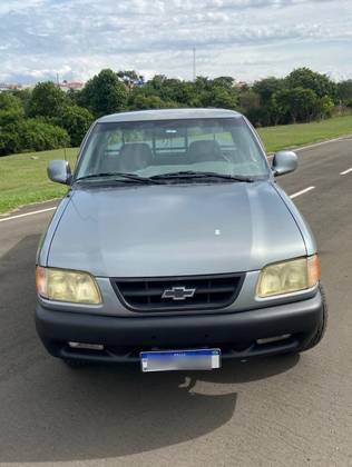 CHEVROLET S10 2.2 EFI DLX 4X2 CS 8V GASOLINA 2P MANUAL CHEVROLET S10 2.2 EFI DLX 4X2 CS 8V GASOLINA 2P MANUAL